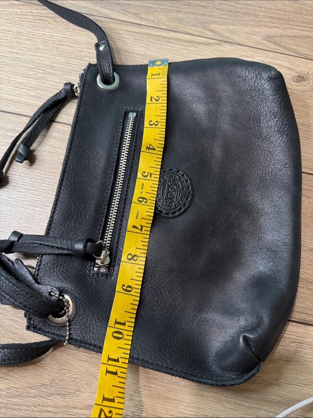 Roots Black Leather Crossbody with Front Zip Pocket - Picture 5 of 9